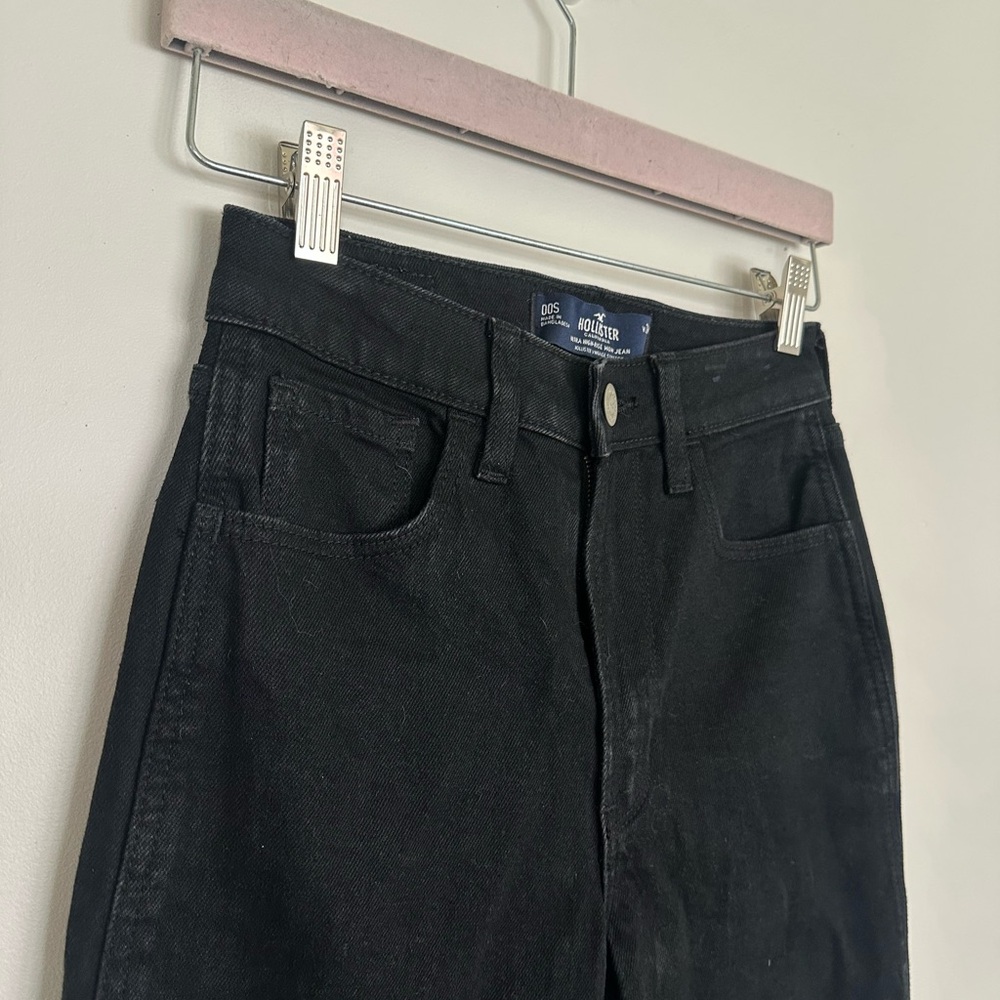 Hollister Ultra High-Rise Mom Jean – 00S – EUC - Picture 6 of 8